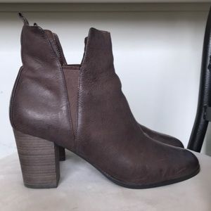 Intentionally distressed Chestnut Bootie (70mm)